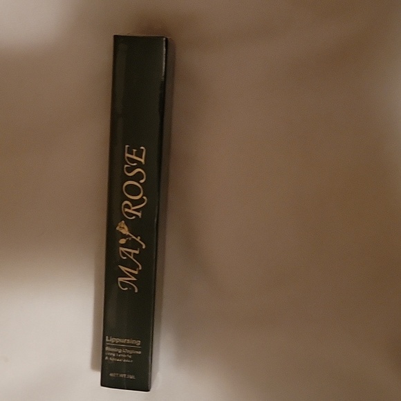 May Rose ~ 1 pkgs Shimmering lip gloss - Picture 2 of 3